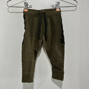 5 for $10 Boy's Tahari sweat pant Size 12m